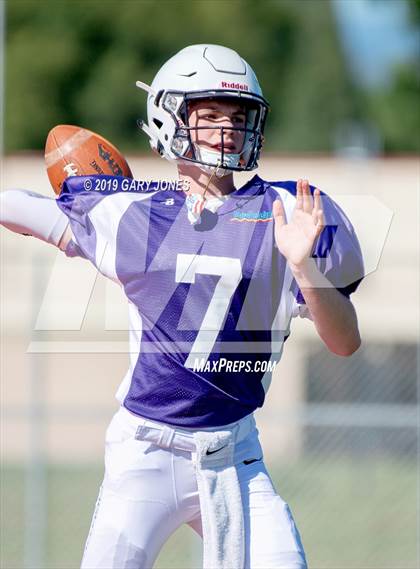 Thumbnail 2 in Lions All-Star 8-man Football Game (CIF Northern Section) photogallery.