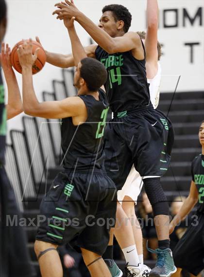Thumbnail 2 in George Washington @ Prairie View (Thunder Hawk Hoops Festival) photogallery.