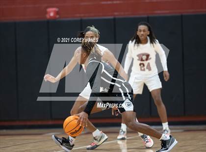 Thumbnail 1 in Houston County vs Warner Robins  photogallery.