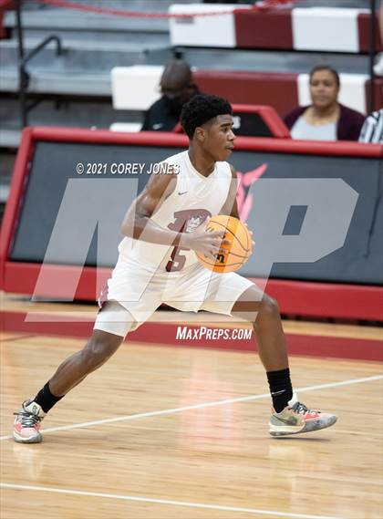 Thumbnail 1 in Houston County vs Warner Robins  photogallery.