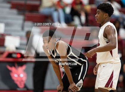 Thumbnail 1 in Houston County vs Warner Robins  photogallery.