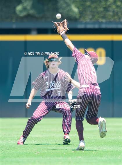 Thumbnail 3 in Collinsville vs. Hawley (UIL 2A Baseball Final) photogallery.