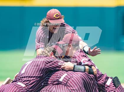 Thumbnail 2 in Collinsville vs. Hawley (UIL 2A Baseball Final) photogallery.