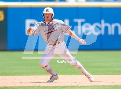 Thumbnail 3 in Collinsville vs. Hawley (UIL 2A Baseball Final) photogallery.