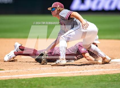 Thumbnail 2 in Collinsville vs. Hawley (UIL 2A Baseball Final) photogallery.