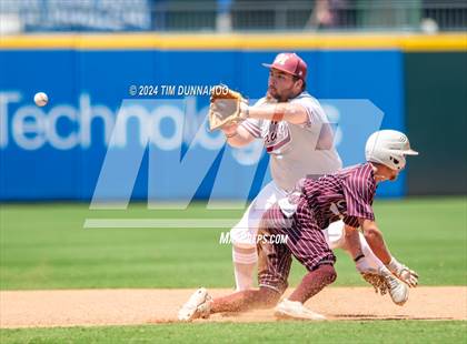 Thumbnail 2 in Collinsville vs. Hawley (UIL 2A Baseball Final) photogallery.