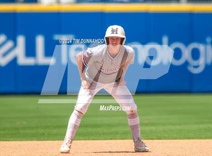 Thumbnail 1 in Collinsville vs. Hawley (UIL 2A Baseball Final) photogallery.