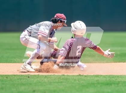 Thumbnail 2 in Collinsville vs. Hawley (UIL 2A Baseball Final) photogallery.