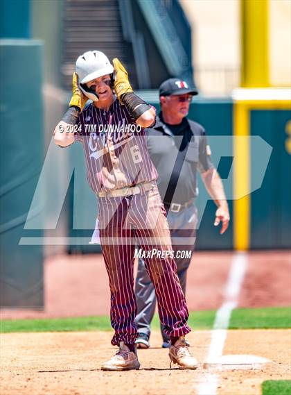 Thumbnail 2 in Collinsville vs. Hawley (UIL 2A Baseball Final) photogallery.