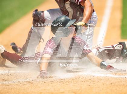 Thumbnail 2 in Collinsville vs. Hawley (UIL 2A Baseball Final) photogallery.
