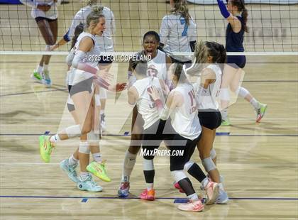 Thumbnail 2 in Hebron Christian vs. Lovett (GHSA Private State Volleyball Final) photogallery.