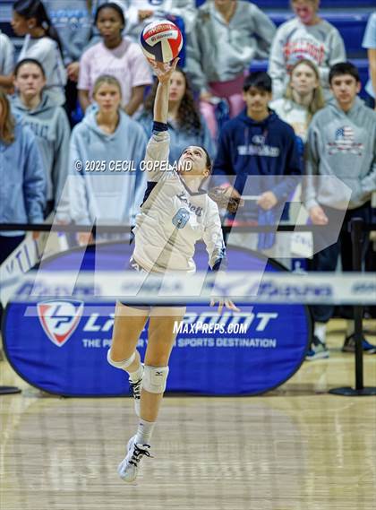 Thumbnail 3 in Hebron Christian vs. Lovett (GHSA Private State Volleyball Final) photogallery.