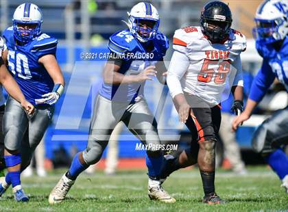 Thumbnail 1 in Valley Central vs. Spring Valley photogallery.