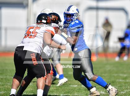 Thumbnail 1 in Valley Central vs. Spring Valley photogallery.