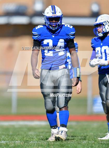 Thumbnail 3 in Valley Central vs. Spring Valley photogallery.