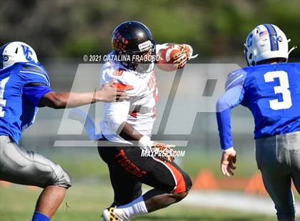 Thumbnail 3 in Valley Central vs. Spring Valley photogallery.