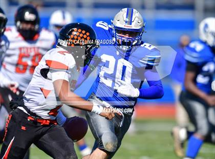 Thumbnail 2 in Valley Central vs. Spring Valley photogallery.