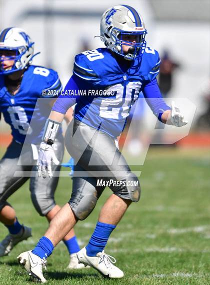 Thumbnail 2 in Valley Central vs. Spring Valley photogallery.