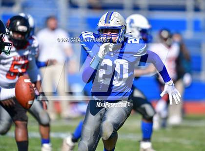 Thumbnail 1 in Valley Central vs. Spring Valley photogallery.