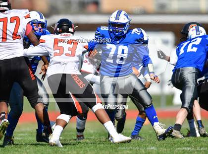 Thumbnail 2 in Valley Central vs. Spring Valley photogallery.
