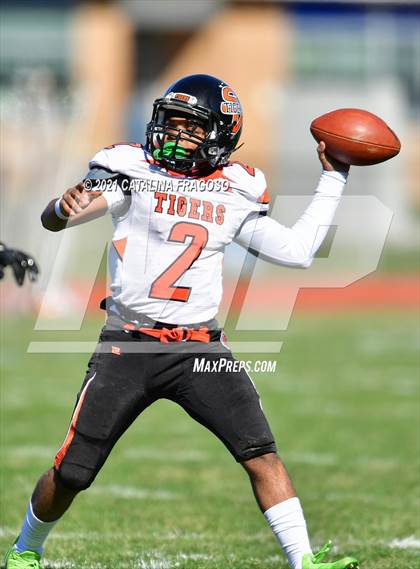 Thumbnail 2 in Valley Central vs. Spring Valley photogallery.