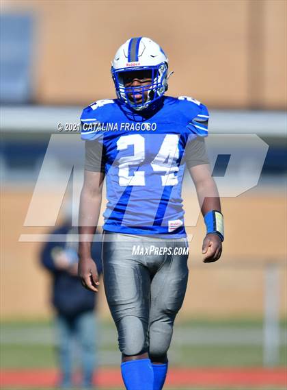 Thumbnail 3 in Valley Central vs. Spring Valley photogallery.
