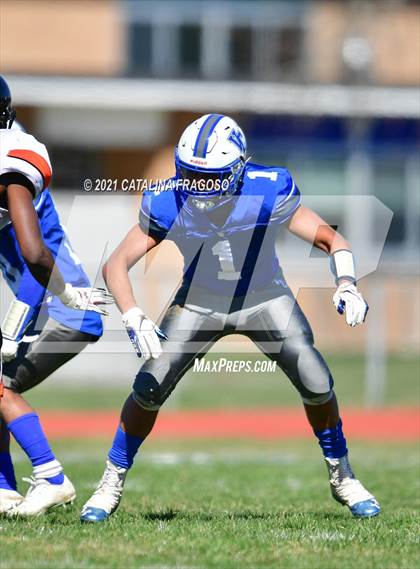Thumbnail 3 in Valley Central vs. Spring Valley photogallery.