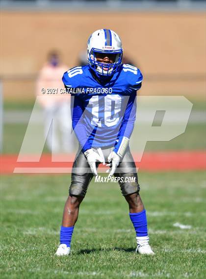 Thumbnail 2 in Valley Central vs. Spring Valley photogallery.
