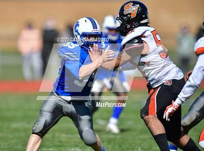Thumbnail 2 in Valley Central vs. Spring Valley photogallery.