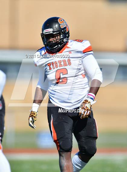 Thumbnail 2 in Valley Central vs. Spring Valley photogallery.