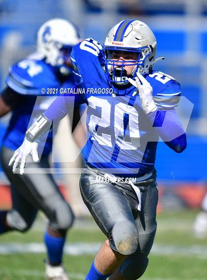 Thumbnail 2 in Valley Central vs. Spring Valley photogallery.