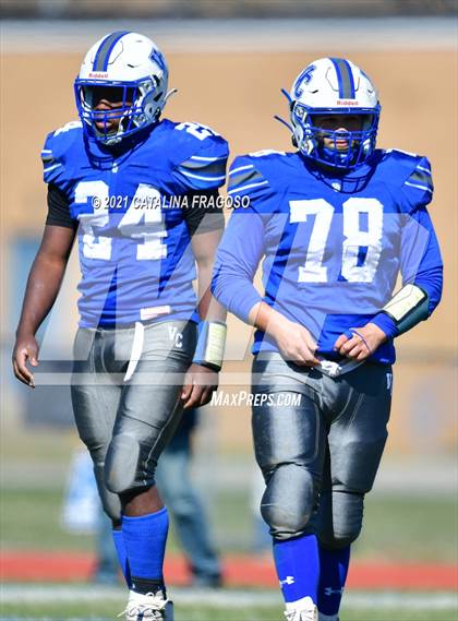 Thumbnail 3 in Valley Central vs. Spring Valley photogallery.