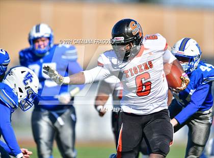 Thumbnail 3 in Valley Central vs. Spring Valley photogallery.