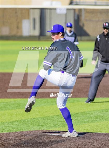 Thumbnail 2 in Hardin-Jefferson vs. Lufkin (Anahuac Tournament) photogallery.