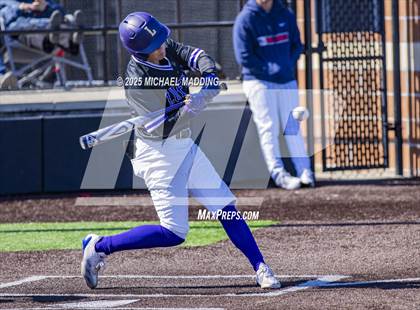 Thumbnail 1 in Hardin-Jefferson vs. Lufkin (Anahuac Tournament) photogallery.