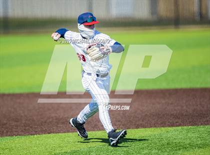 Thumbnail 2 in Hardin-Jefferson vs. Lufkin (Anahuac Tournament) photogallery.