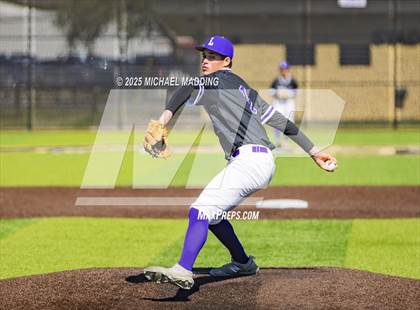 Thumbnail 1 in Hardin-Jefferson vs. Lufkin (Anahuac Tournament) photogallery.