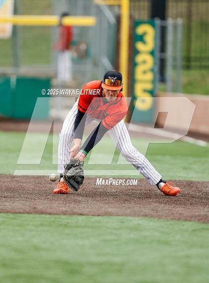 Thumbnail 2 in Dixie Heights vs Ryle photogallery.