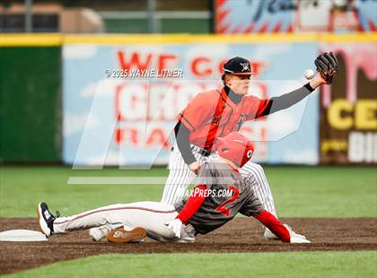 Thumbnail 2 in Dixie Heights vs Ryle photogallery.