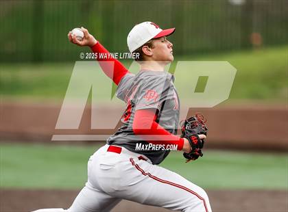Thumbnail 2 in Dixie Heights vs Ryle photogallery.