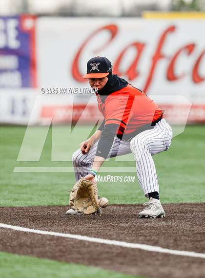 Thumbnail 2 in Dixie Heights vs Ryle photogallery.