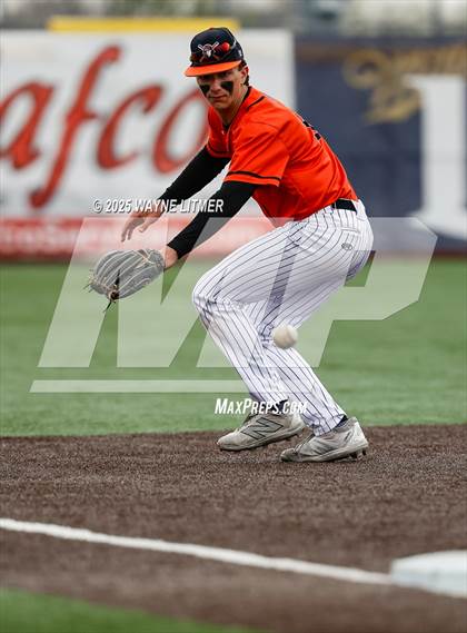 Thumbnail 1 in Dixie Heights vs Ryle photogallery.