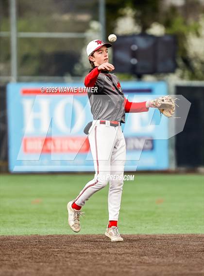 Thumbnail 2 in Dixie Heights vs Ryle photogallery.