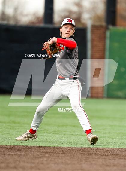Thumbnail 1 in Dixie Heights vs Ryle photogallery.