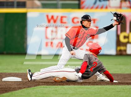 Thumbnail 3 in Dixie Heights vs Ryle photogallery.