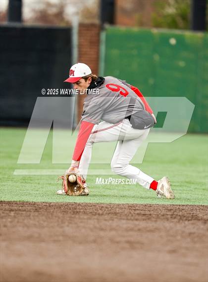 Thumbnail 2 in Dixie Heights vs Ryle photogallery.