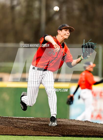 Thumbnail 1 in Dixie Heights vs Ryle photogallery.
