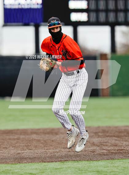 Thumbnail 2 in Dixie Heights vs Ryle photogallery.