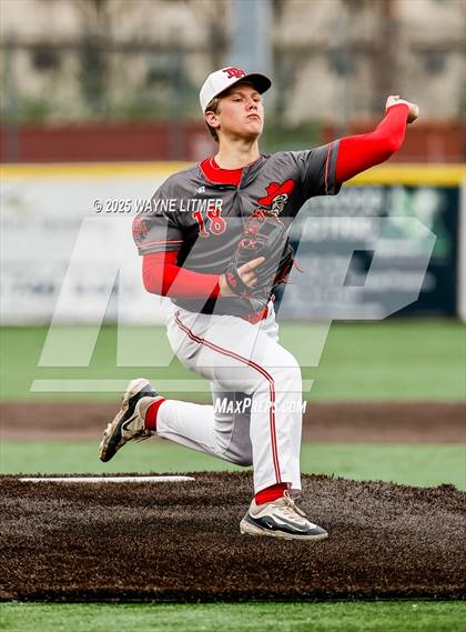Thumbnail 2 in Dixie Heights vs Ryle photogallery.