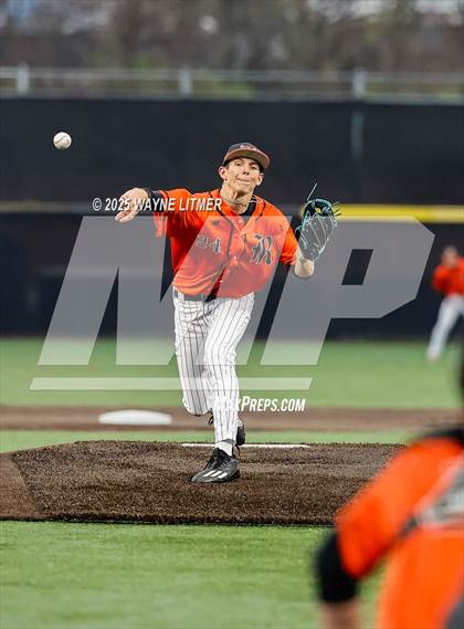 Thumbnail 2 in Dixie Heights vs Ryle photogallery.